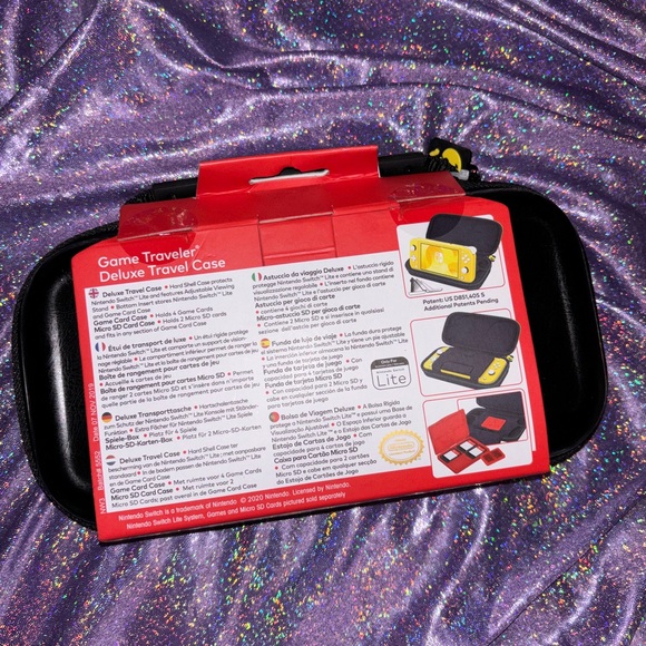 Nintendo Switch Luigi Travel Case - Picture 4 of 5